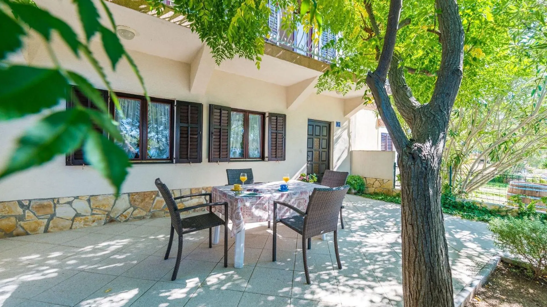 House Romanca 2 Sukosan